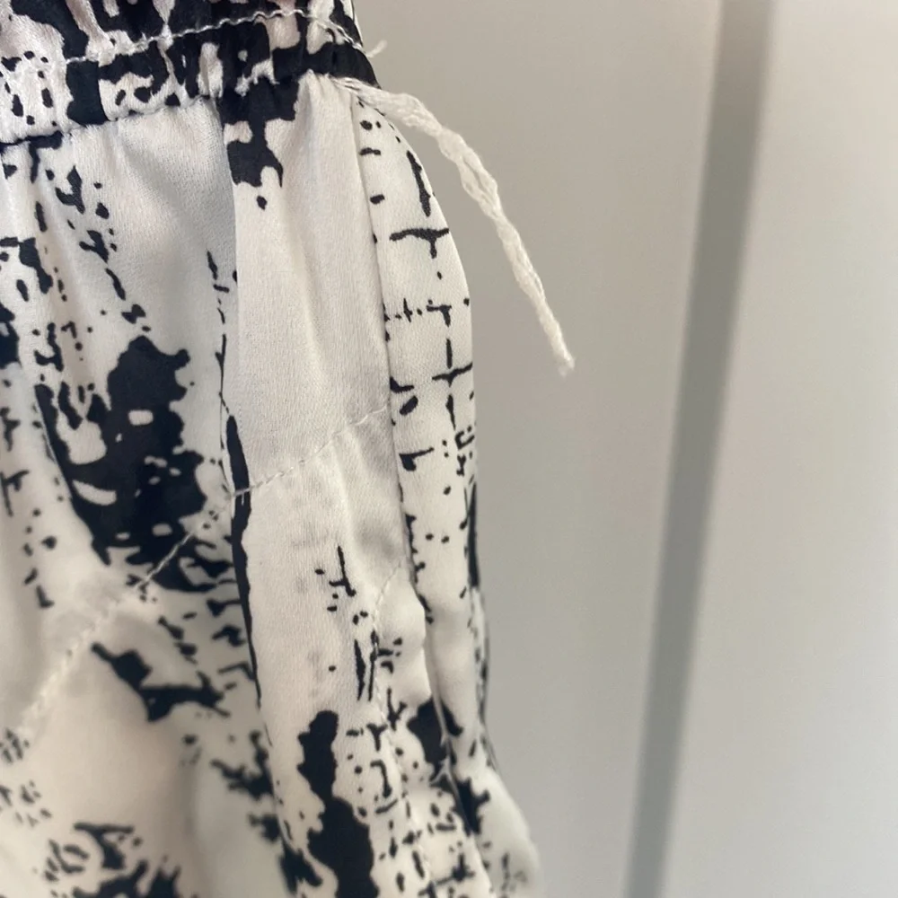 Alythea | small silk dress with pockets - Picture 8 of 9